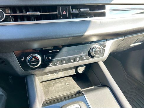 Used 2024 Mitsubishi Outlander SE AWD/4WD image 33