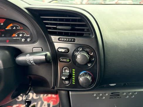 Used 2006 Honda S2000 image 17