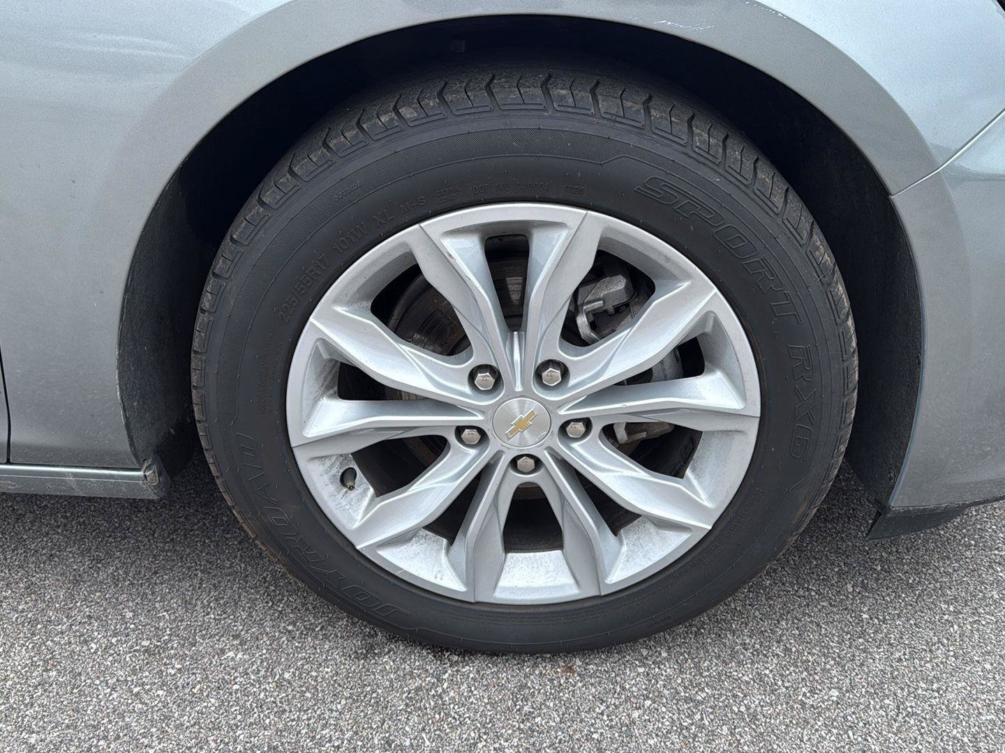 Used 2024 Chevrolet Malibu LT FWD image 14