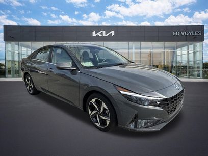 Used 2023 Hyundai Elantra Limited