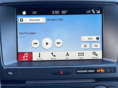 Used 2018 Ford Explorer XLT w/ Equipment Group 202A AWD/4WD image 15