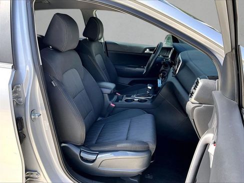 Used 2019 Kia Sportage LX FWD image 9
