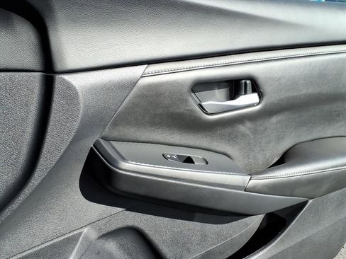 Used 2024 Nissan Sentra SV w/ All-Weather Package image 25