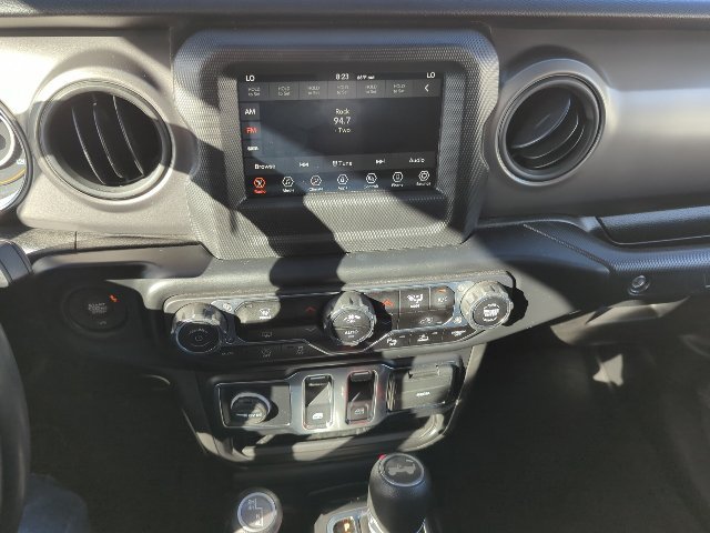 Used 2022 Jeep Wrangler Sport AWD/4WD image 7