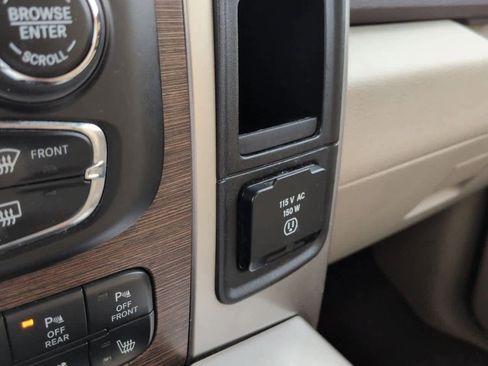 Used 2017 RAM 2500 Laramie image 29