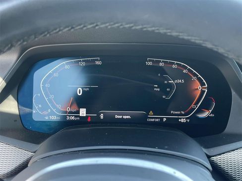 Used 2022 BMW X6 xDrive40i w/ Executive Package image 23