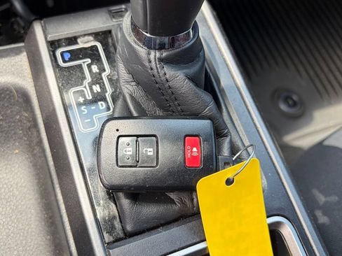 Used 2021 Toyota Tacoma TRD Off-Road RWD image 13