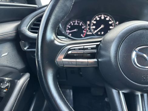 Used 2019 MAZDA MAZDA3 Hatchback w/ Premium Package image 22