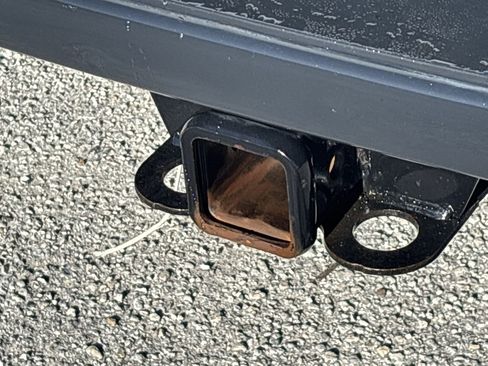 Used 2017 RAM 3500 Tradesman w/ Cold Weather Group image 9