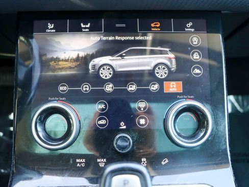 Used 2020 Land Rover Range Rover Evoque S AWD/4WD image 40
