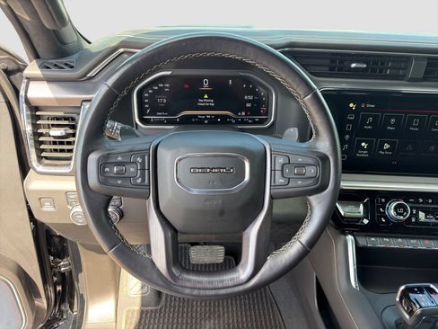 Used 2023 GMC Sierra 1500 Denali Ultimate AWD/4WD image 10