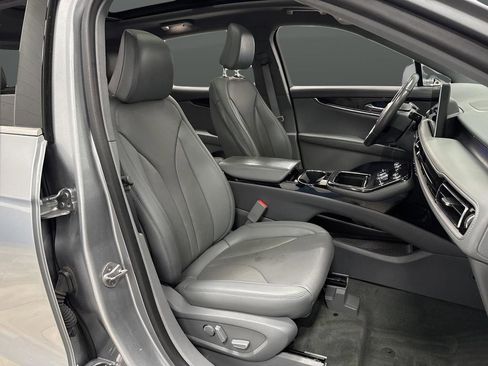 Used 2022 Lincoln Nautilus Reserve image 31