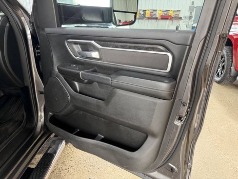 Used 2023 RAM 1500 Big Horn AWD/4WD image 36
