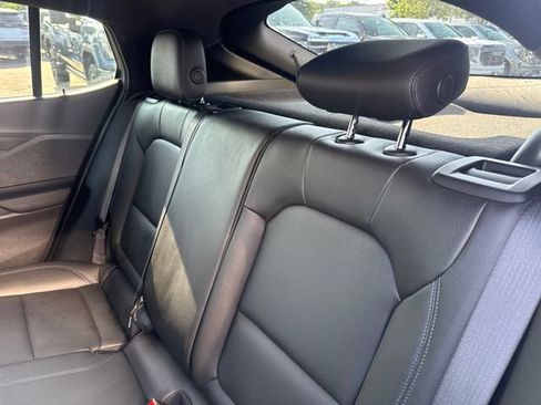 Used 2024 Buick Envista Sport Touring w/ Convenience II Package FWD image 18
