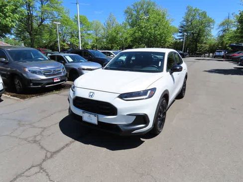 Certified 2024 Honda HR-V Sport image 1