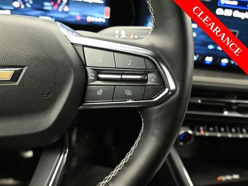 Used 2025 Chevrolet Traverse LT w/ Driver Confidence Package image 27