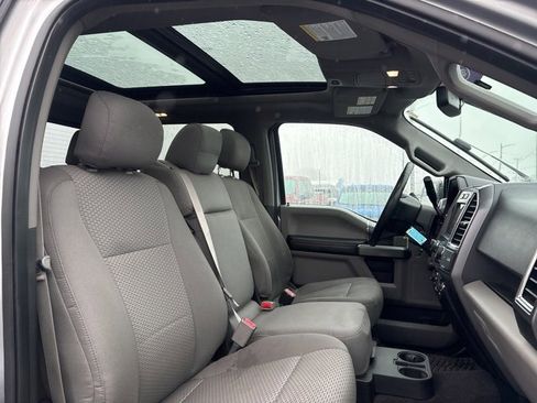 Used 2016 Ford F150 XLT w/ Equipment Group 302A Luxury image 9