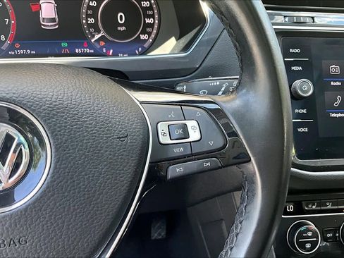 Used 2019 Volkswagen Tiguan SEL Premium AWD/4WD image 25