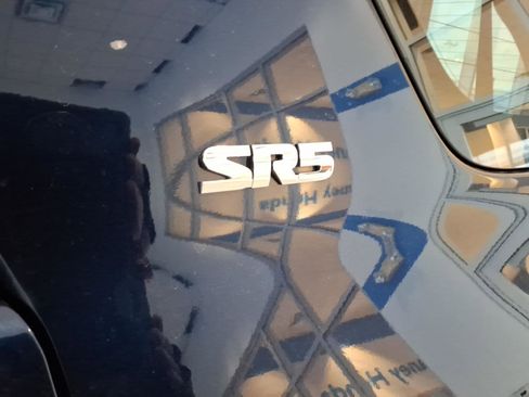 Used 2020 Toyota 4Runner SR5 Premium w/ Moonroof Package image 17