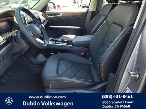 New 2024 Volkswagen Atlas SE image 15