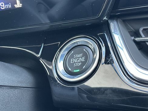 New 2026 Chevrolet Trax RS w/ Sunroof Package image 24