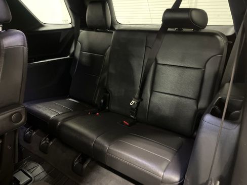 Used 2022 Chevrolet Traverse High Country image 42