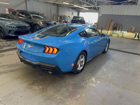 Used 2024 Ford Mustang Coupe RWD image 5