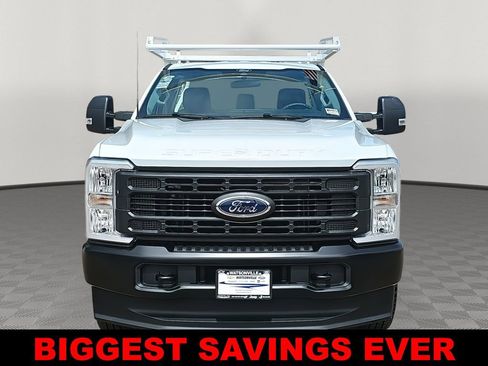 New 2025 Ford F250 XL w/ FX4 Off-Road Package AWD/4WD image 8