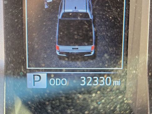 Used 2023 Toyota Tacoma TRD Off-Road image 25