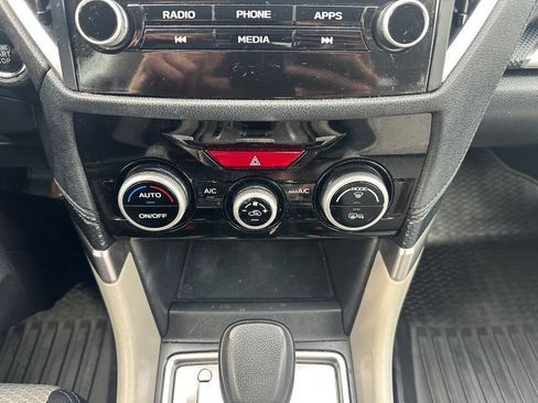 Used 2020 Subaru Forester Premium AWD/4WD image 17
