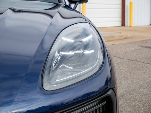 New 2026 Porsche Macan S image 12