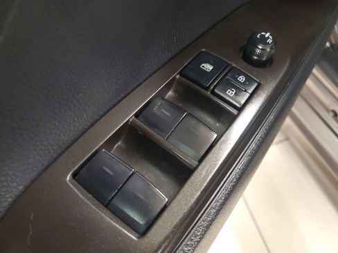 Used 2022 Toyota Camry SE image 18