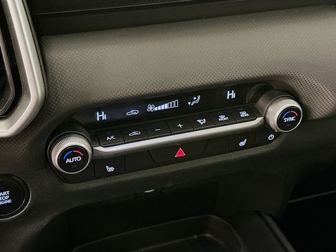 Used 2025 MAZDA CX-50 AWD 2.5 S w/ Premium Package image 24