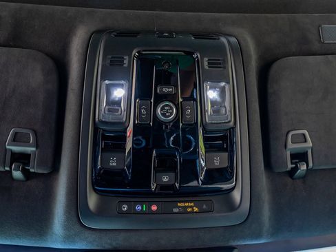 Used 2025 Cadillac Escalade V AWD/4WD image 22