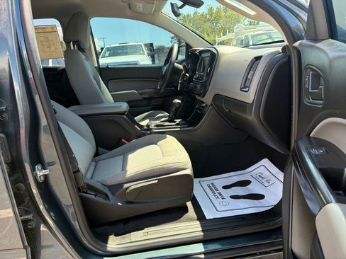 Used 2019 Chevrolet Colorado W/T w/ WT Convenience Package AWD/4WD image 29
