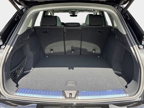 Certified 2025 Audi Q5 2.0T Premium Plus w/ Premium Plus image 6