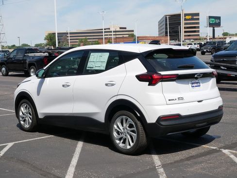 New 2027 Chevrolet Bolt LT w/ Comfort Package FWD image 8