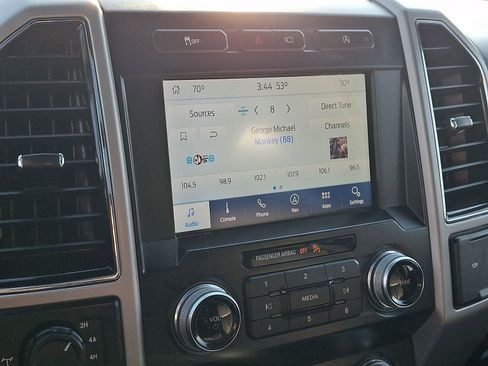 Used 2020 Ford F150 Lariat w/ Equipment Group 502A Luxury image 18