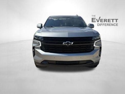 Used 2024 Chevrolet Tahoe RST w/ Luxury Package AWD/4WD image 2