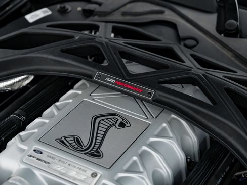 Used 2022 Ford Mustang Shelby GT500 w/ Carbon Fiber Track Pack RWD image 71