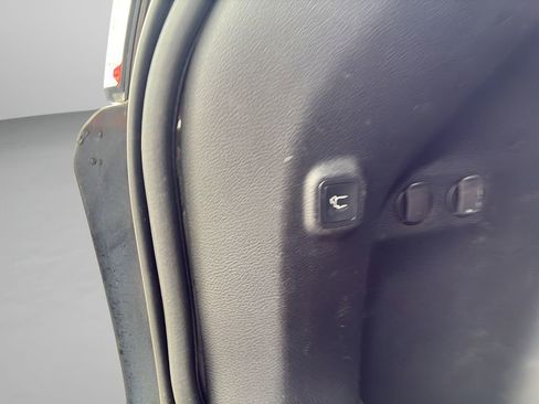 Used 2021 Jeep Cherokee Latitude Lux w/ Sun & Sound Group image 10