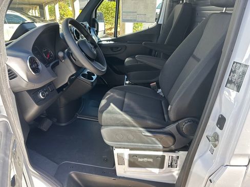 New 2025 Mercedes-Benz Sprinter 3500 image 9
