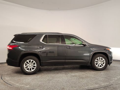 Used 2019 Chevrolet Traverse LT image 8