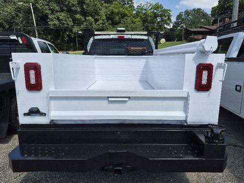 Used 2021 Ford F250 XL w/ Power Equipment Group RWD image 5