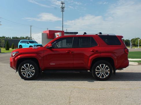 Used 2026 Toyota 4Runner Limited AWD/4WD image 13