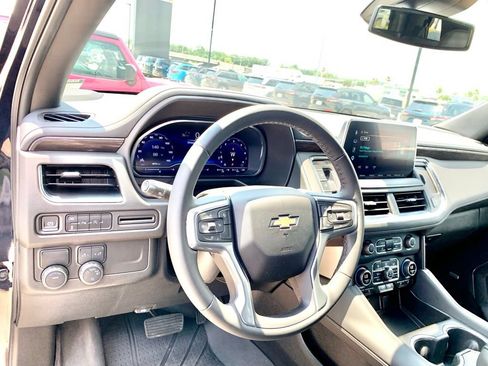 Used 2024 Chevrolet Tahoe LT RWD image 14