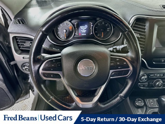 Used 2020 Jeep Cherokee Latitude Plus w/ Cold Weather Group AWD/4WD image 17