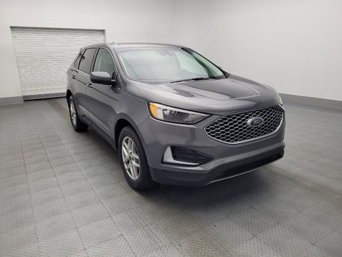 Used 2024 Ford Edge SEL image 13