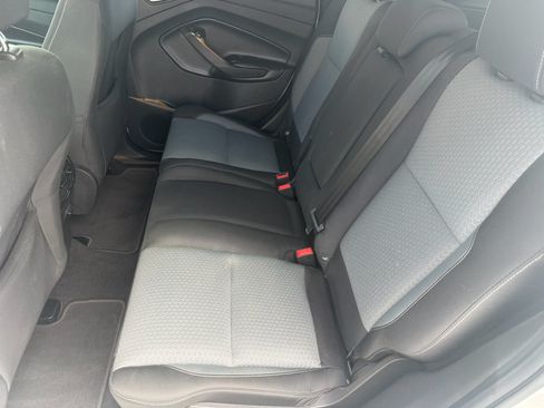 Used 2017 Ford Escape SE AWD/4WD image 22