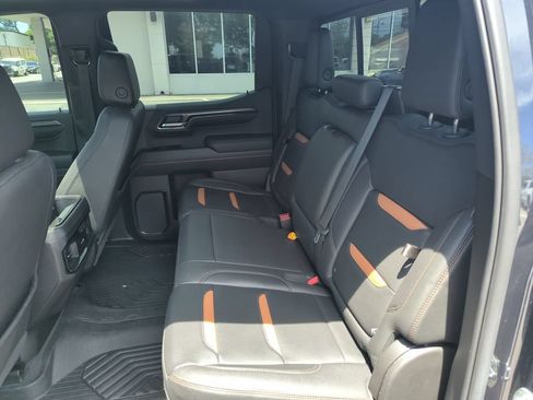 Used 2023 GMC Sierra 1500 AT4 w/ AT4 Premium Package AWD/4WD image 28